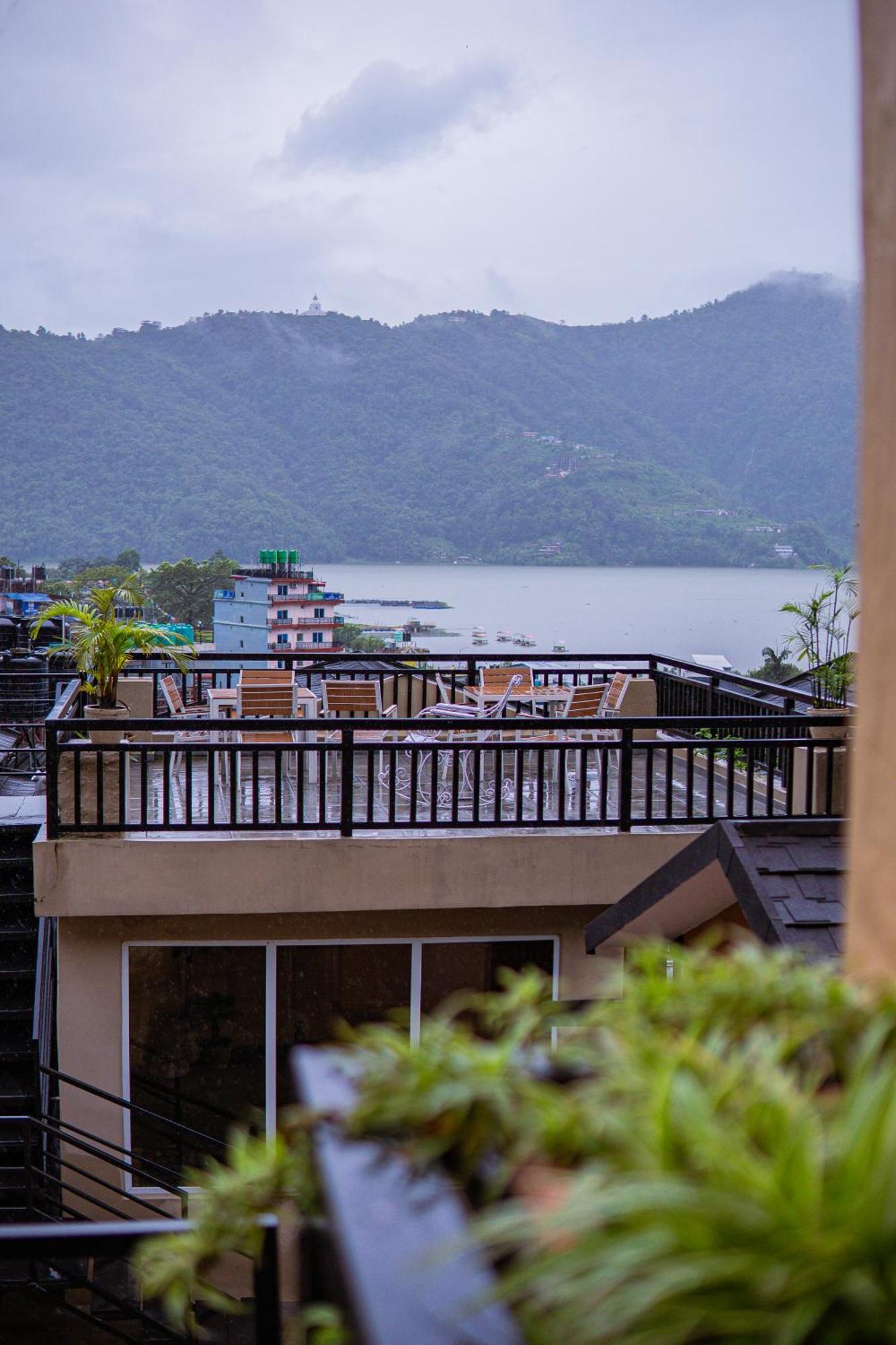 Pokhara Boutique Hotel Exterior photo