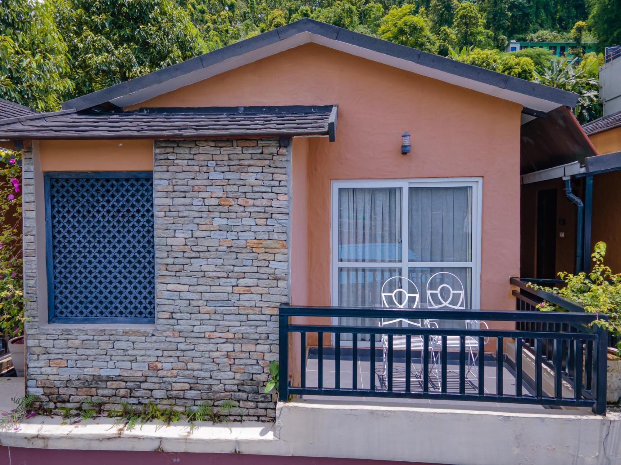 Pokhara Boutique Hotel Exterior photo