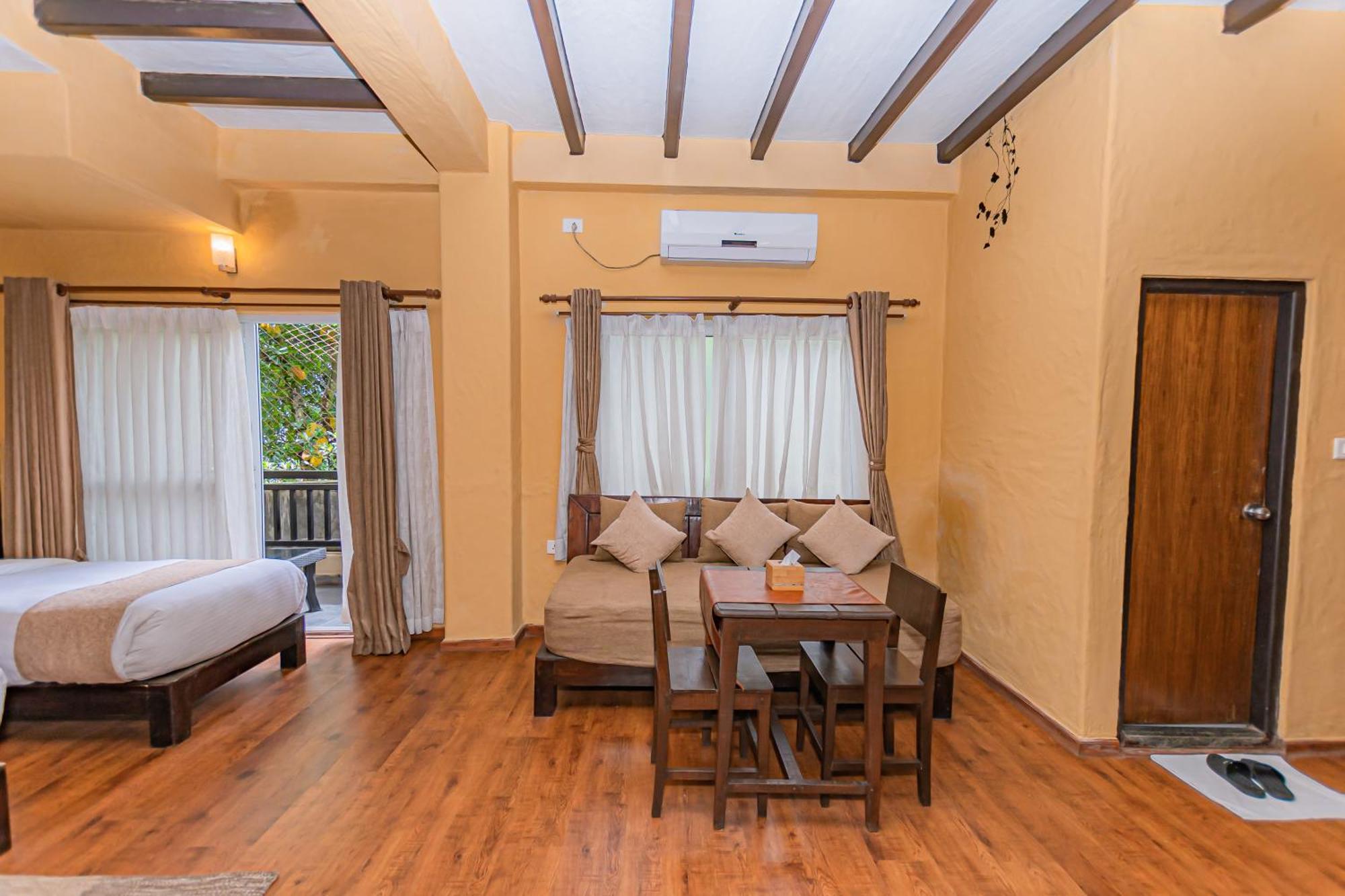 Pokhara Boutique Hotel Exterior photo
