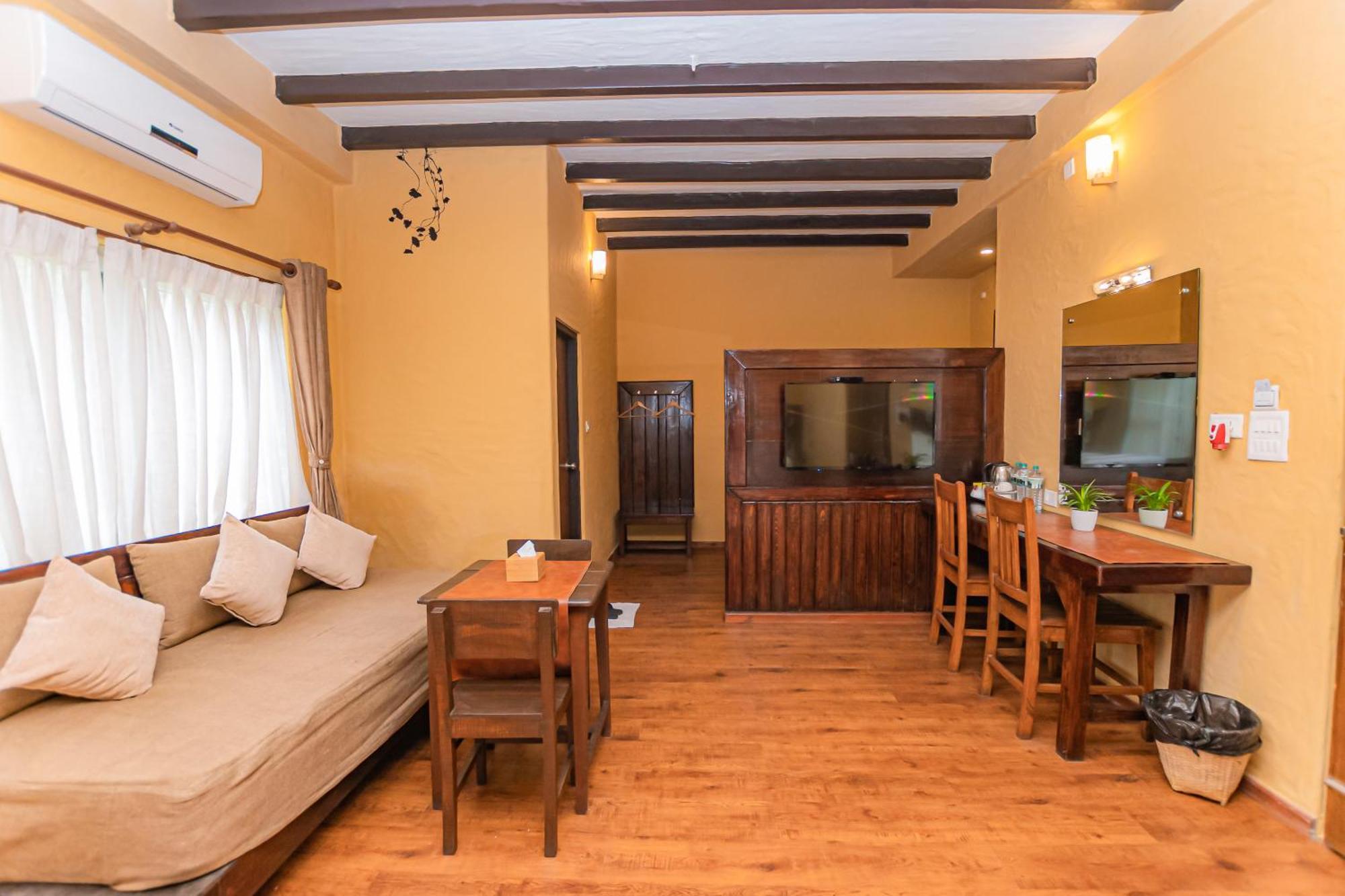 Pokhara Boutique Hotel Exterior photo