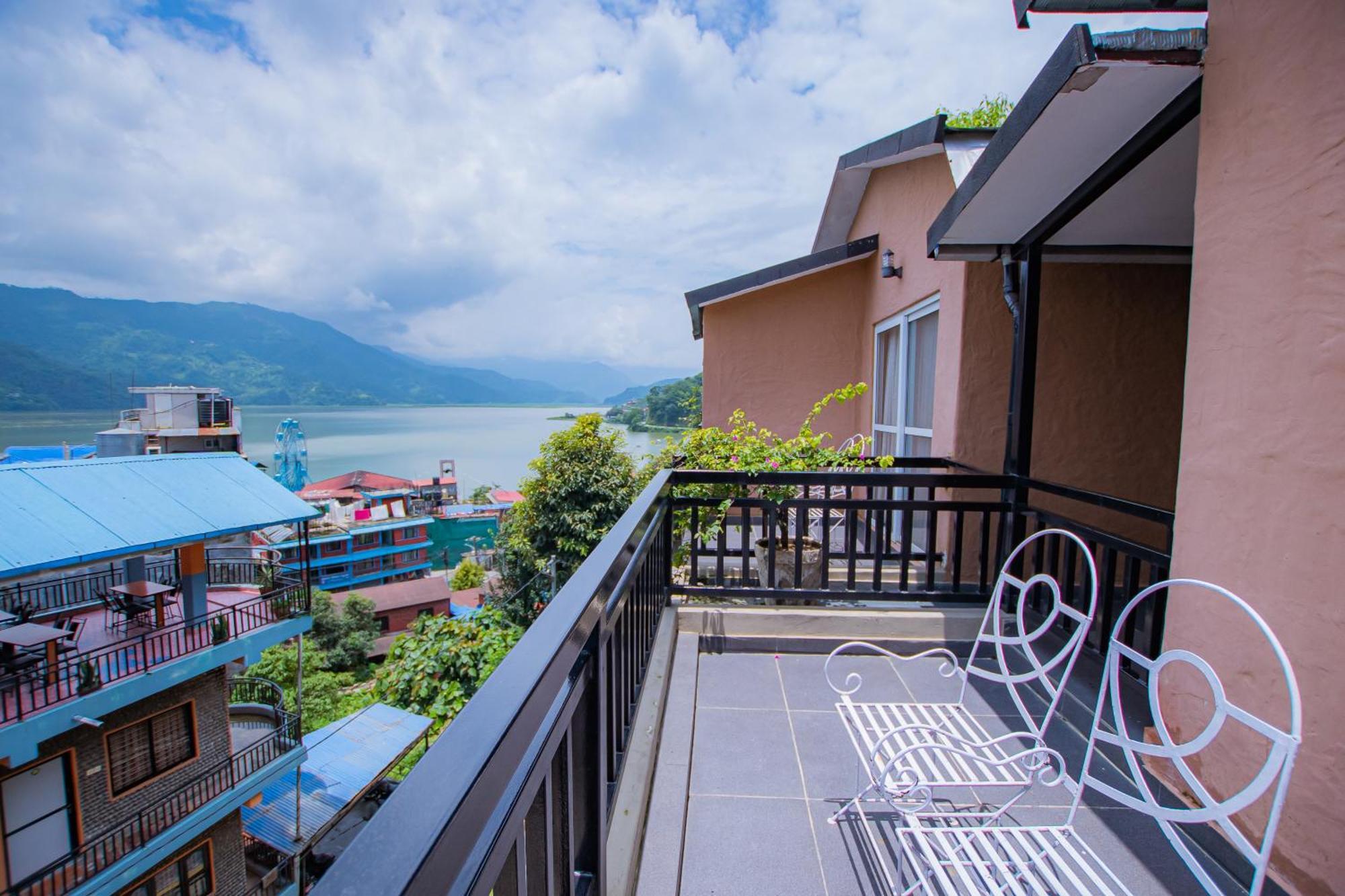 Pokhara Boutique Hotel Exterior photo