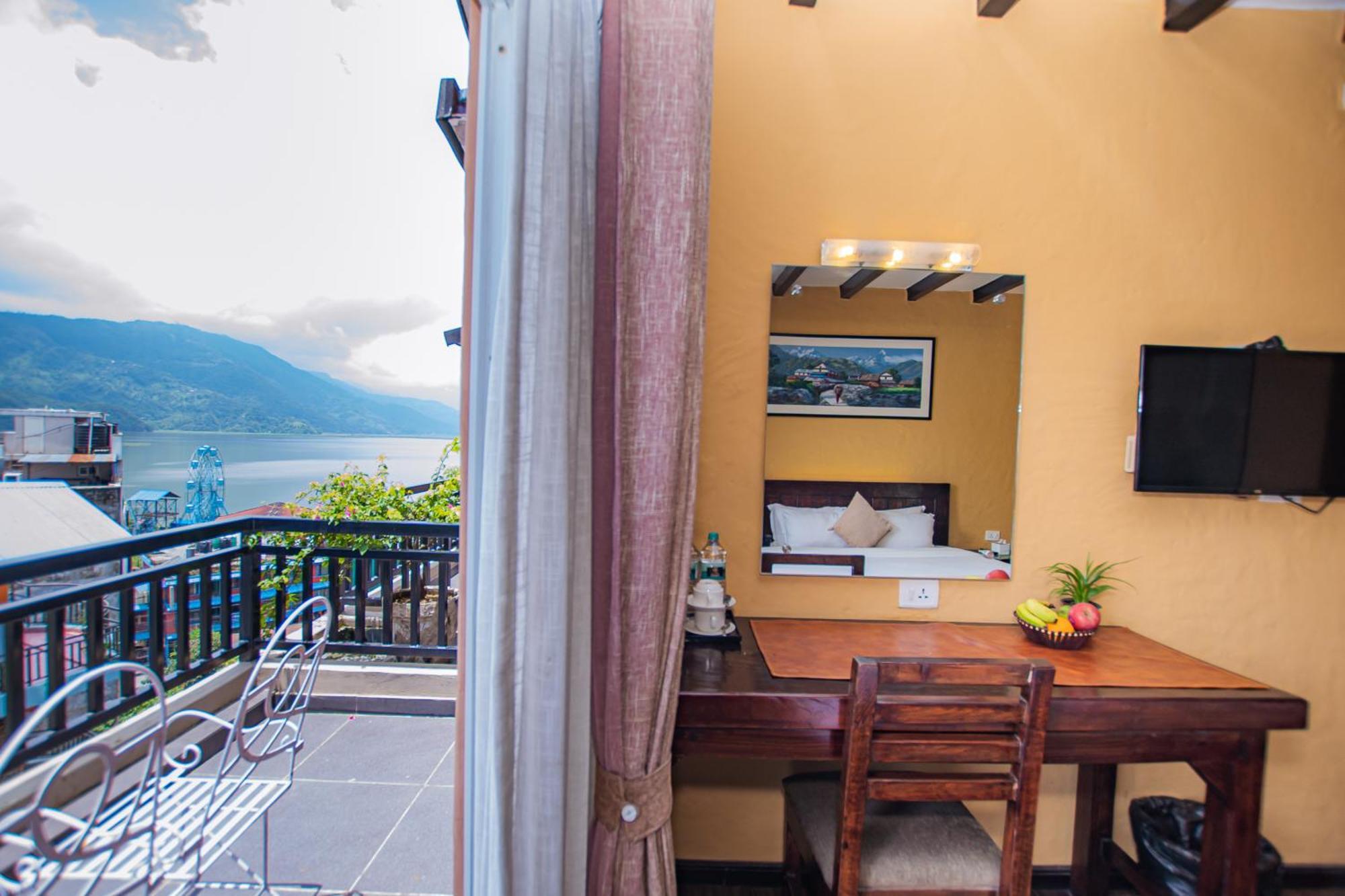 Pokhara Boutique Hotel Exterior photo