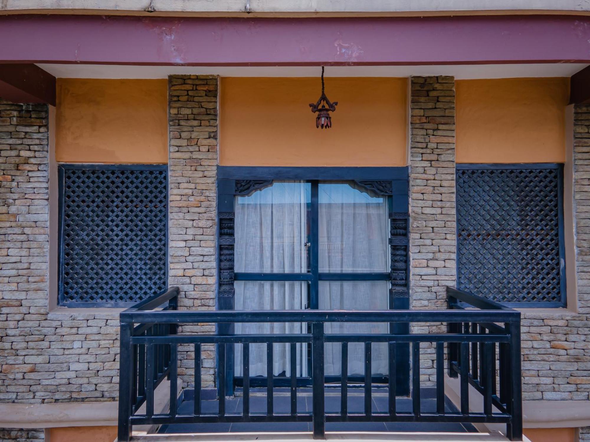Pokhara Boutique Hotel Exterior photo